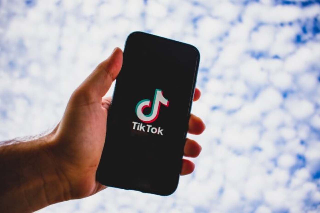 TikTok, arriva il Non mi piace, 16/4/2022 - Computermagazine.it