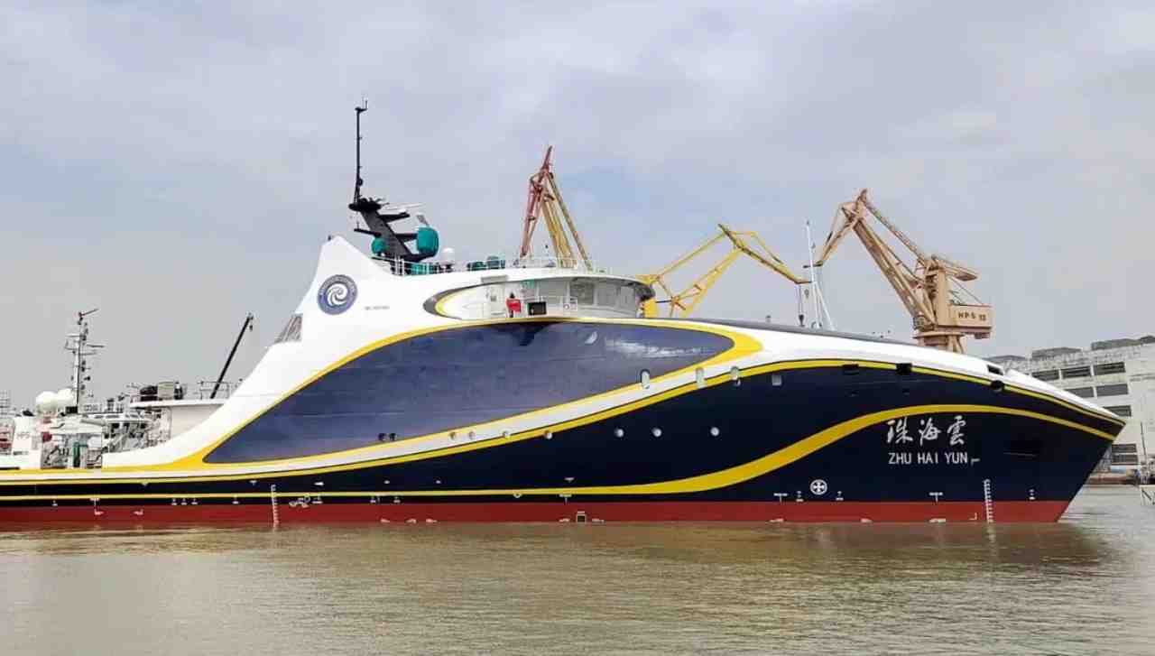 Cina, varata la Zhu Hai Yun, una nave autonoma portadroni gestita da remoto