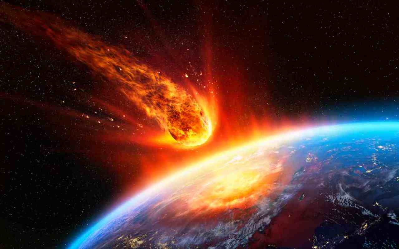 Enorme asteroide si avvicina alla Terra: il 27 maggio la data fatidica