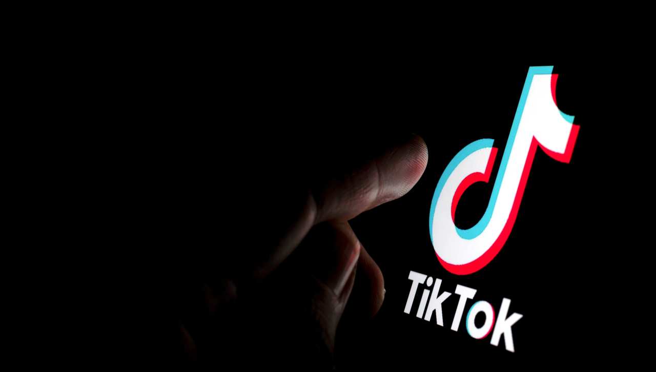 Trucco per rimuovere il logo di TikTok dai video