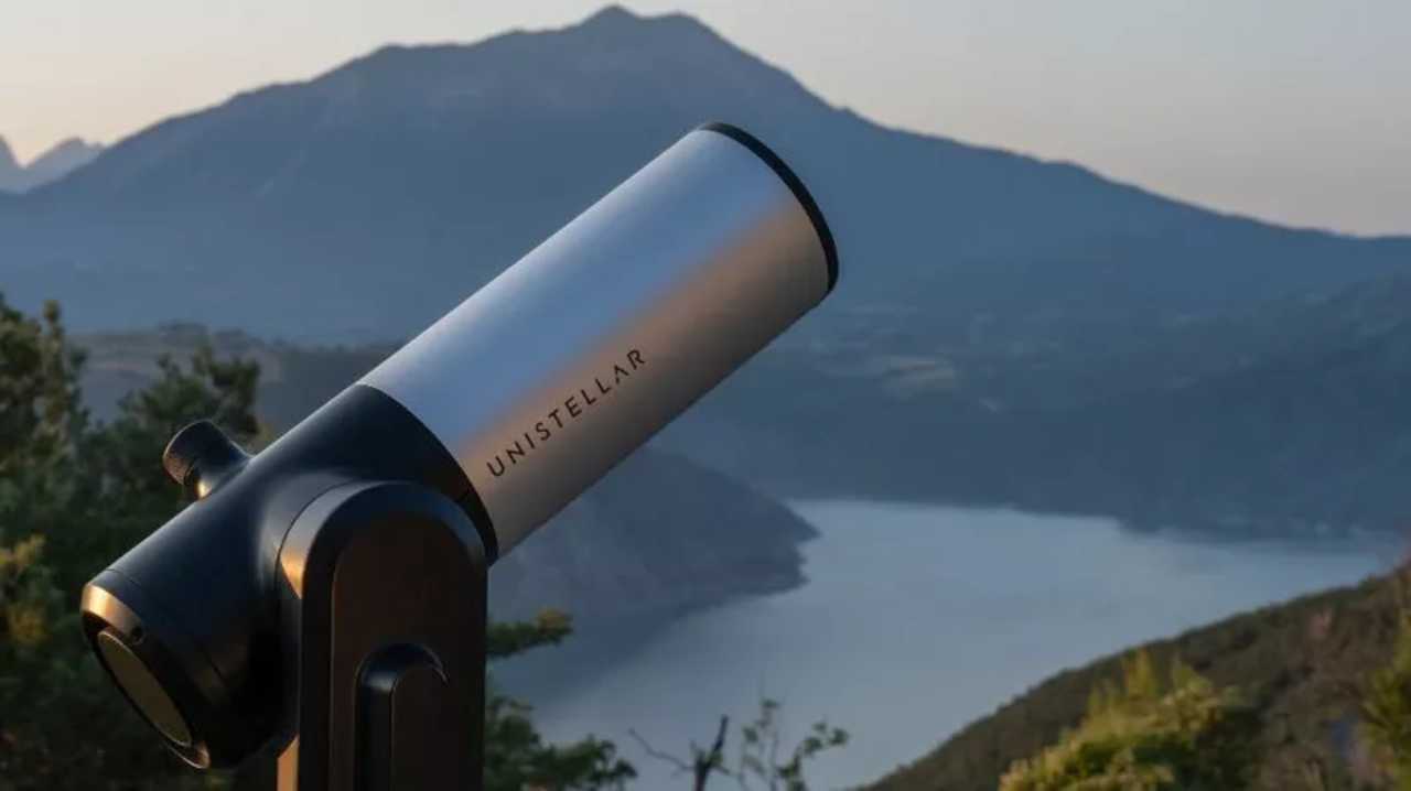 Unistellar, i nuovi telescopi utilizzabili anche con le luci della città per l'osservazione cosmica arrivano in Italia