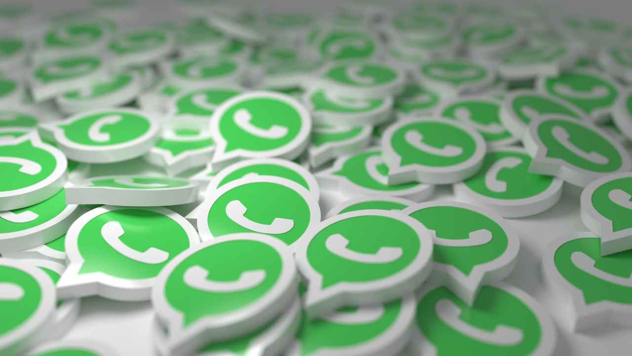 WhatsApp esagera con quest'ultima novità: ora si potrà gestire dai Ray-Ban Stories
