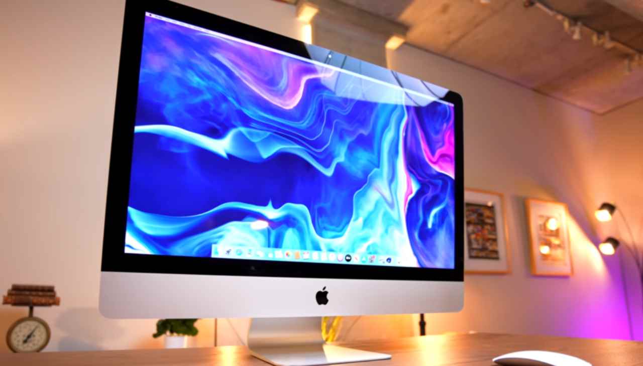 Come uno YouTuber ha trasformato un vecchio iMac in uno Studio Display: un'operazione davvero incredibile