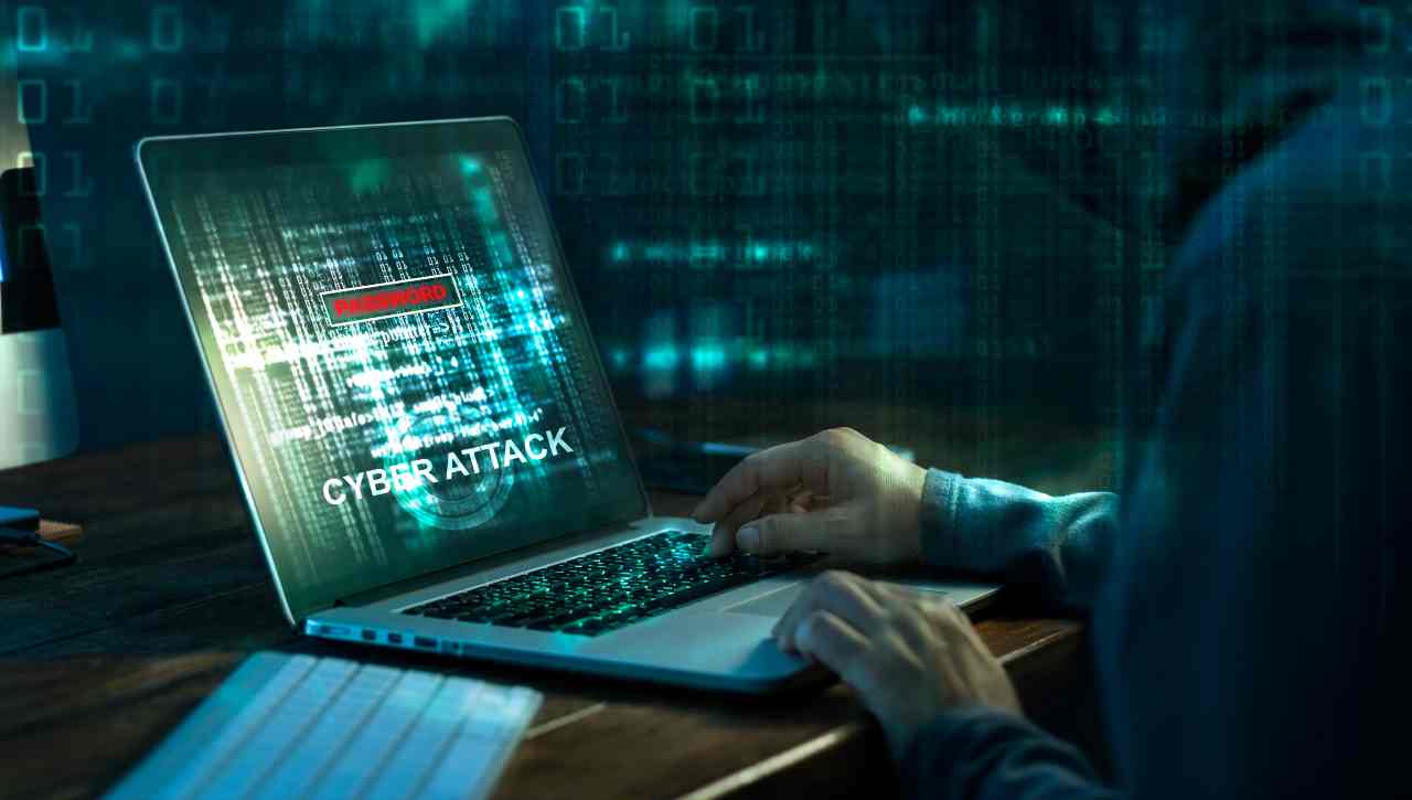 Nuova minaccia per l'Italia da parte degli Hacker russi
