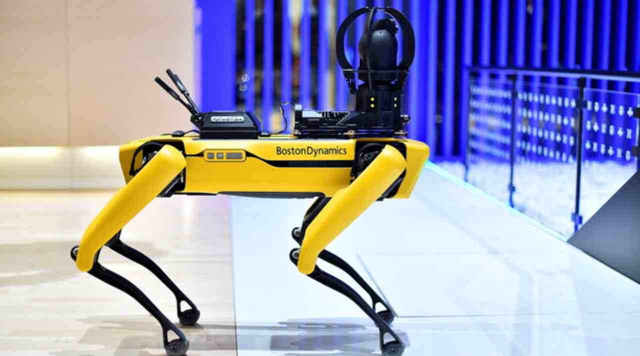 Ti piacciono i robot? Kyzen è come Spot della Boston Dynamics, ma costa solo €400
