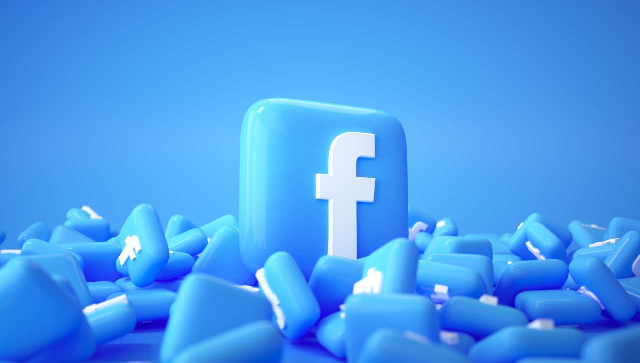 Account fake su Facebook? È proprio Meta a proporlo, con nuovi multi-profili