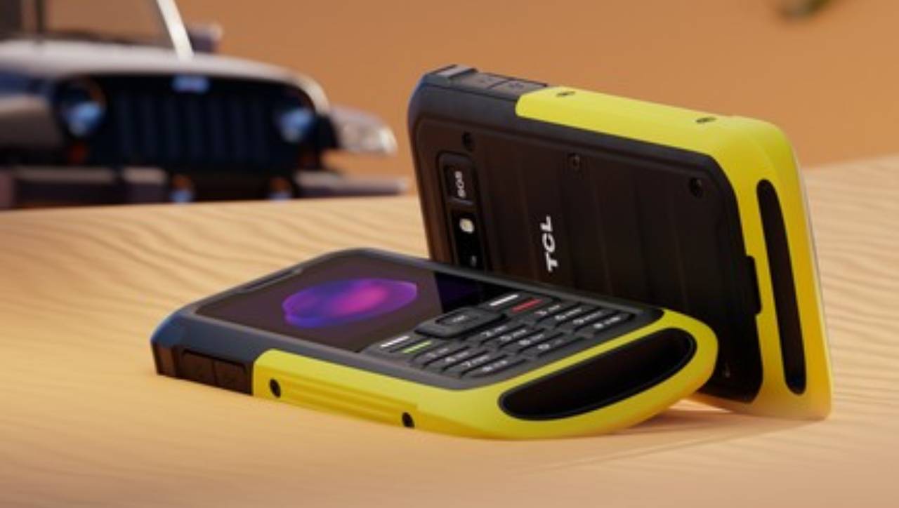 Arriva il Rugged Phone per eccellenza: ecco TCL 3189, indistruttibile a soli €79