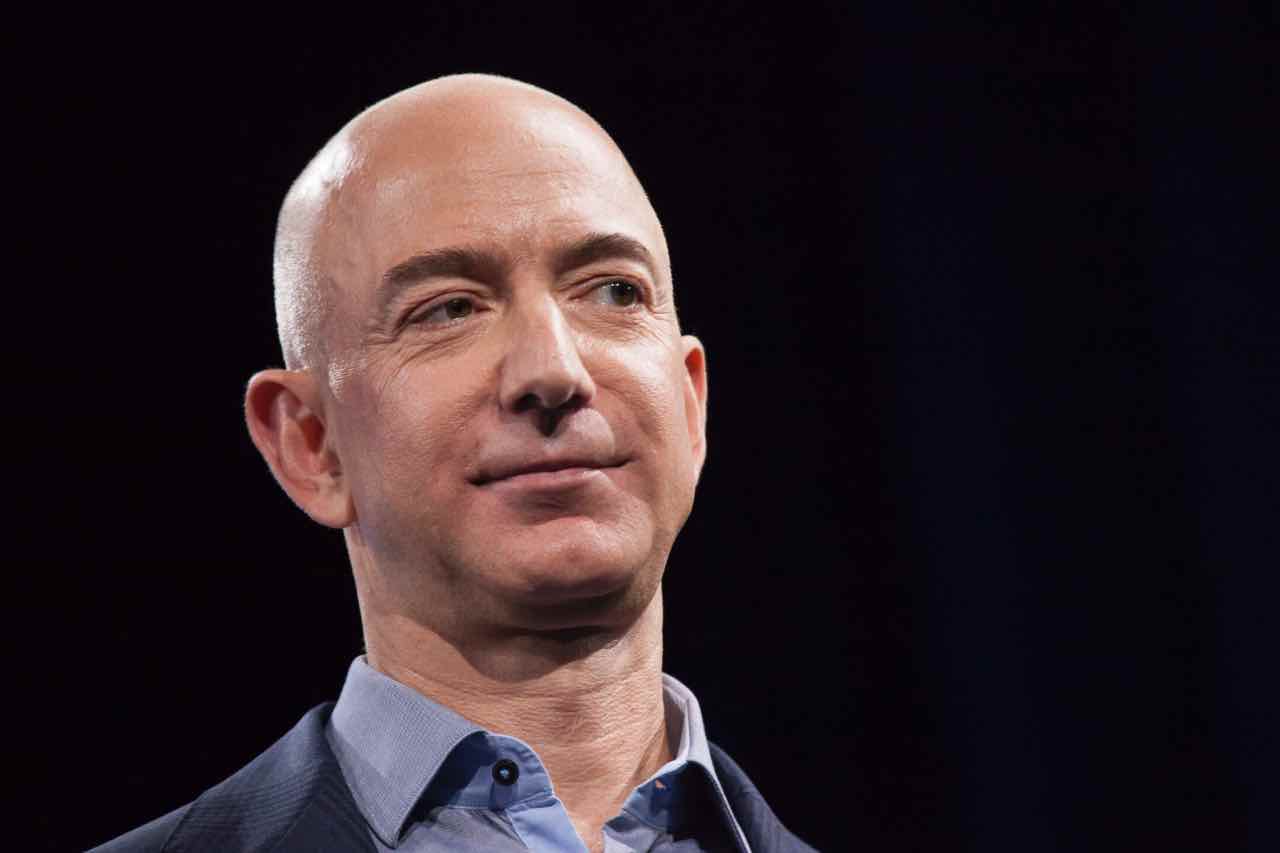 Amazon: la storia di Jeff Bezos - 7922 www.computermagazine.it