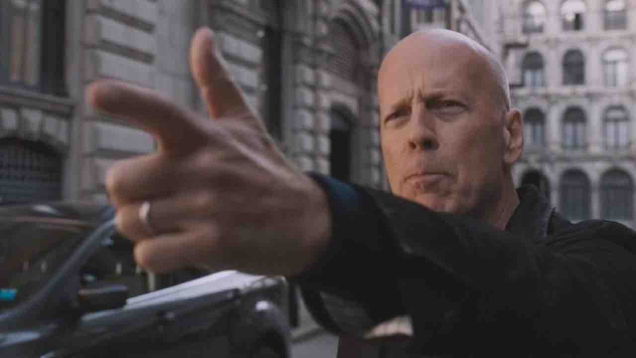 Bruce Willis torna sulla scena grazie ai Deep Fake - 30922 www.computermagazine.it