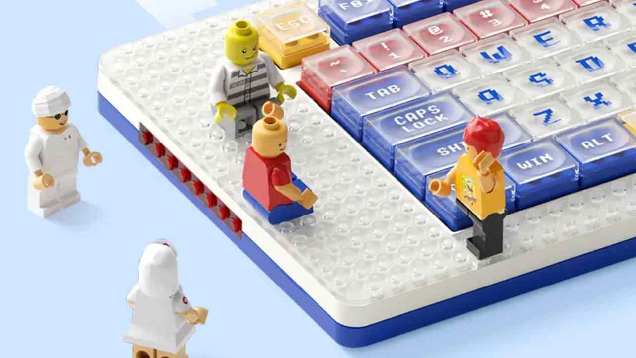 Il piccolo sogno di adulti e bambini: la tastiera di Lego! Ora funziona perfettamente ed è in vendita