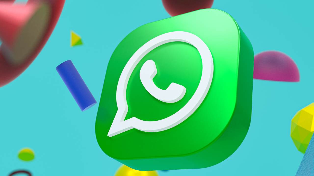 WhatsApp lancia l'allarme: dispositivi iOS e Android in pericolo, bisogna aggionarli subito, ecco perchè