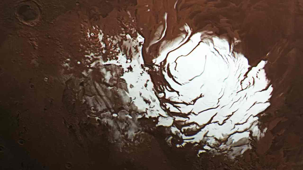 Acqua su Marte, potrebbe essere realtà: il pianeta diventerà abitabile in futuro?