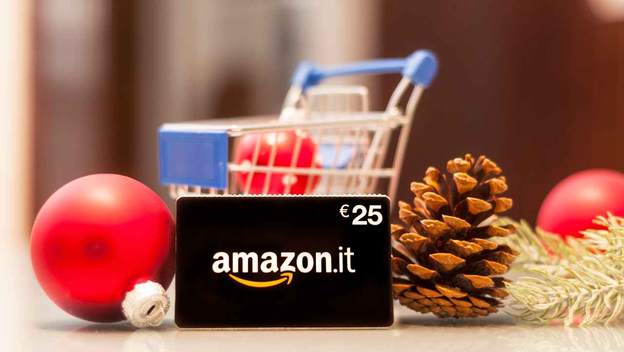 Shake Your Xmas di Amazon ci prepara alla festa più amata: pensateci, mancano solo 2 mesi!