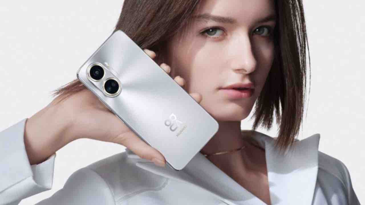 Huawei Nova 10 SE: brilla in ricarica e foto ma non solo