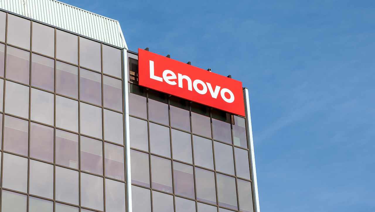 Lenovo pronta a lanciare 2 smartphone su base Motorola: ecco come saranno - rumors
