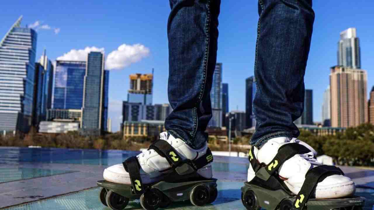 Con queste scarpe super tecnologiche potrai andare ovunque in un attimo, sono le più veloci del mondo