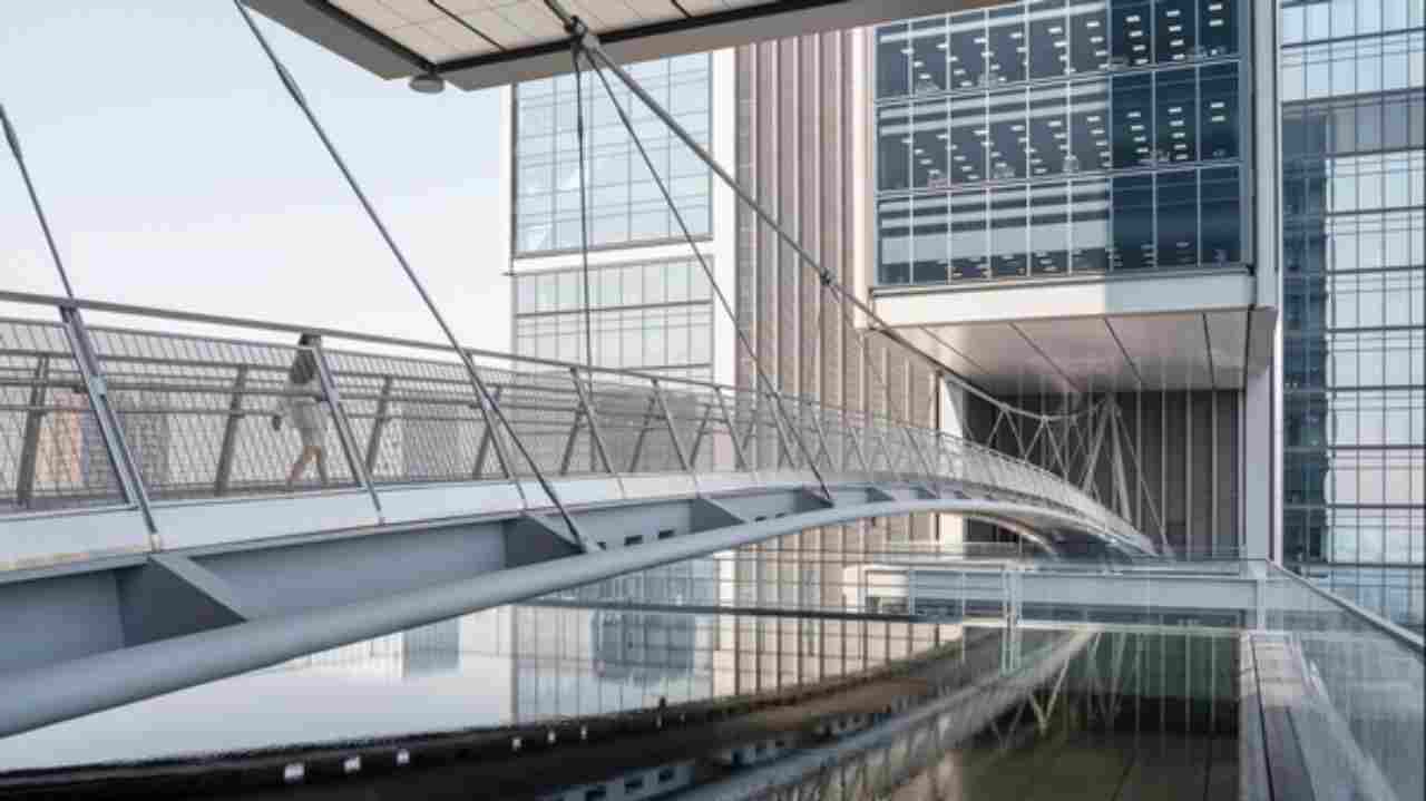 DJI, il colosso cinese di droni e accessori per fotografi inaugura Sky City: due grattacieli come nuovo HQ