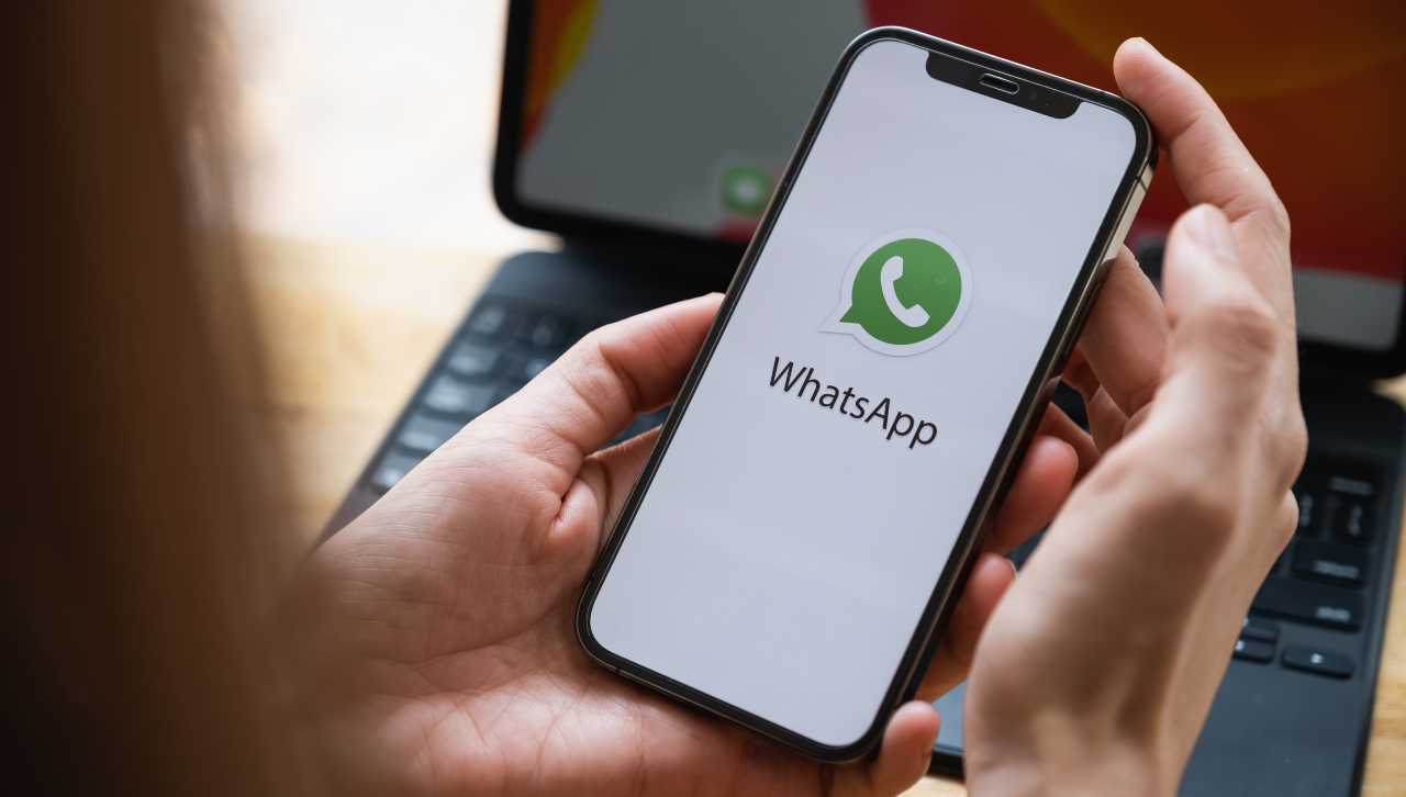 WhatsApp continua ad evolversi: arriva la funzione modifica messaggi