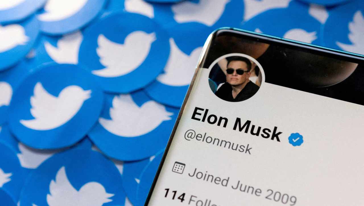 Musk demolisce Twitter: svariati licenziamenti tra incertezze su come agire