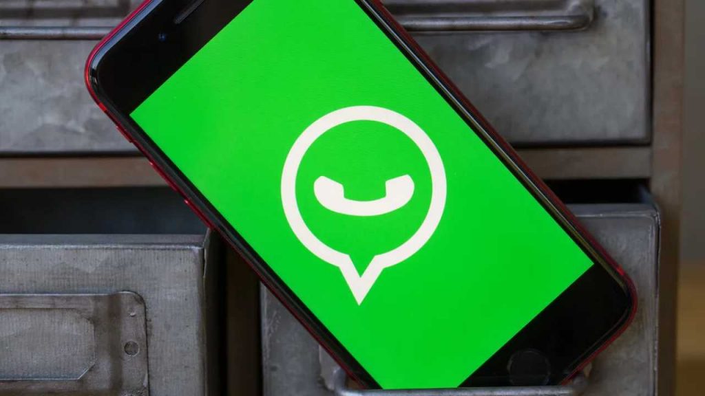 Non sai come fare i sondaggi su Whatsapp? Con questa guida, sarà facilissimo