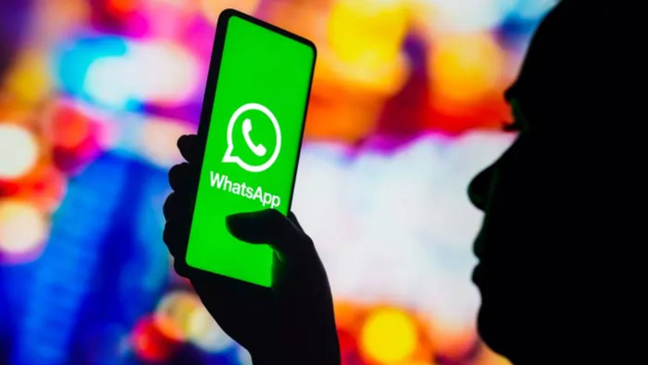 WhatsApp: è arrivata la traduzione automatica, addio barriere linguistiche