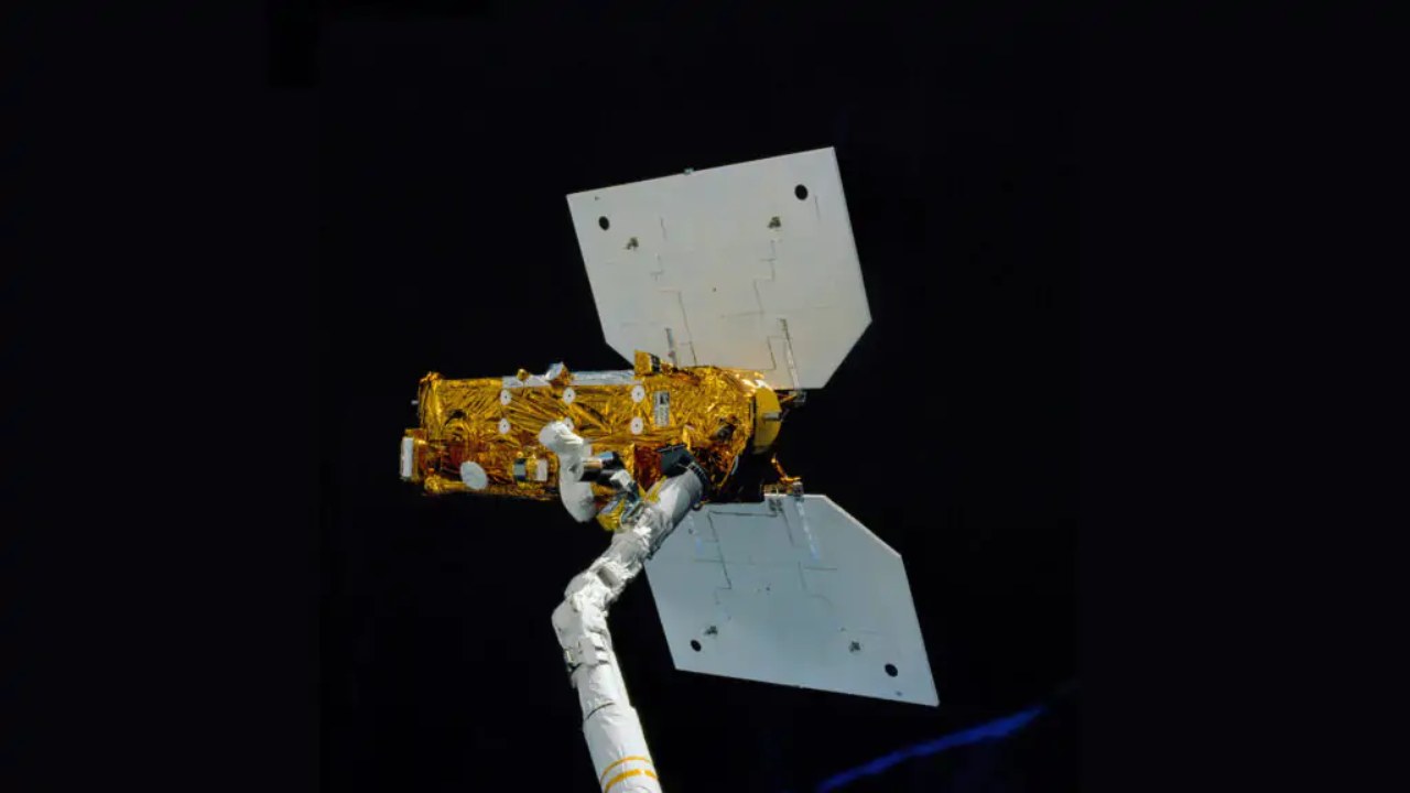 nasa satellite 3