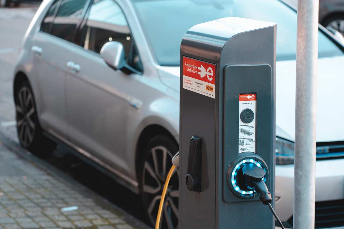 Pessime notizie per i possessori di auto elettriche